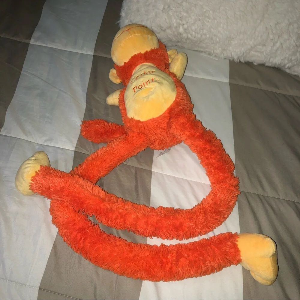 Cedar Point Monkey Plushie - Picture 6 of 9